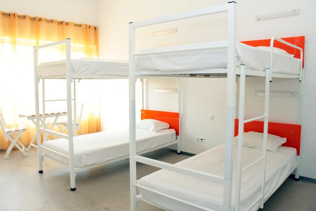 Hi Espinho - Pousada De Juventude Room photo