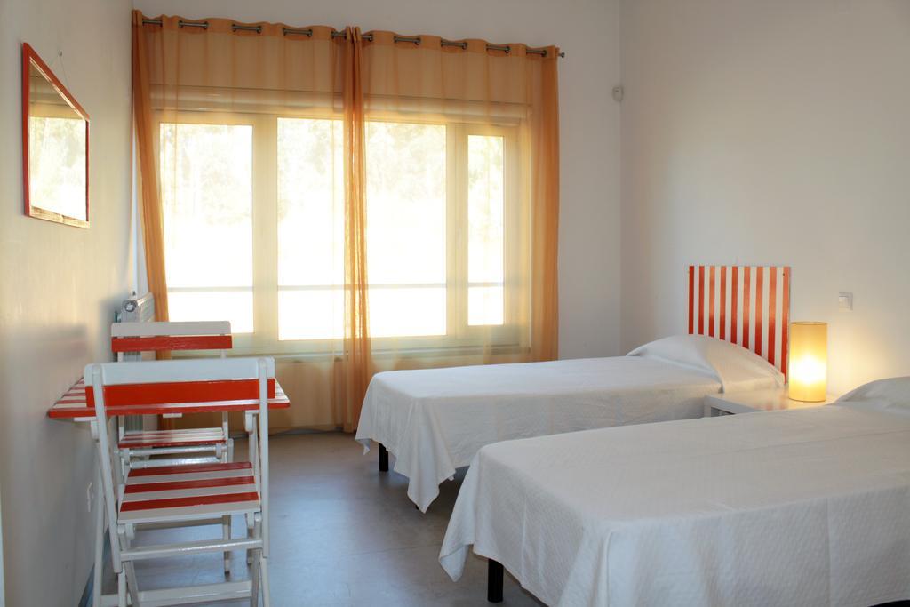 Hi Espinho - Pousada De Juventude Room photo